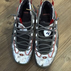 Men’s Nike sneakers size 10